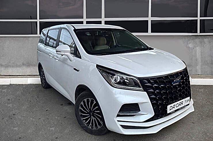 Changan Cosmos Minivan rental
